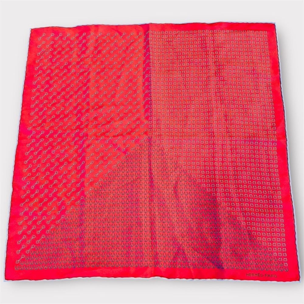 HERMÈS Paris Red Silk Scarf Gavroche 16” Horseshoe Equestrian Print Rolled Edges - Picture 10 of 16